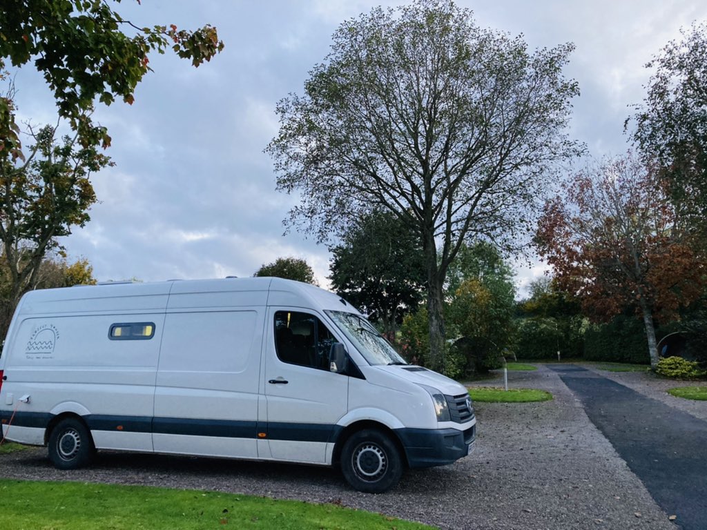 StevePetter's tweet photo. Relaxing stop at the beautiful @TheOldOaks on our tour of the #westcountry in the amazing Fern. #win50atoldoaks https://t.co/fRn1lRKS2Q
