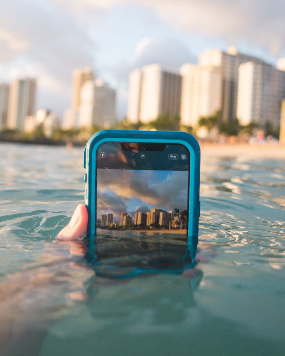 LifeProof's tweet photo. Capture the epic shots. Without the worry. #LifeProofFRE #ShowUsYourProof 📸 : Charlie Keating https://t.co/MsqJXqCncW