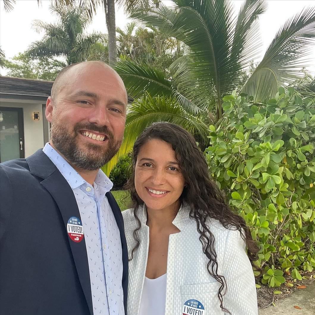 QuinnForMiami's tweet photo. The first person I talked to about running was my wife, Lady. I can’t think of a better partner in this race to the finish line. 🙏🏽🗳🏁 
Thank you to ALL my family, friends, and community members who have supported this leg of the journey.   Let’s do this. #CityOfMiami #Vote https://t.co/BkAbwbKcAe