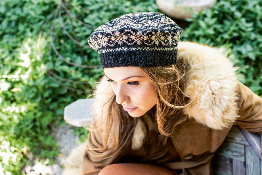 pompommag's tweet photo. Say hello to your new favourite stashbuster project! 👋🏽 Smora is the beanie and beret design from The Shetland Trader, Book Three by Gudrun Johnston. It requires one MC and four CCs, but two of the CCs require only 15m of yarn each! 🧶
#PomPomPress #TheShetlandTrader https://t.co/yjNPKSqmPp