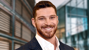 haynesboone's tweet photo. S. Benjamin Schindler was recognized as the Dallas Volunteer Attorney Program’s Finest Volunteer of the Month. Read more: ” https://t.co/4NLhSxPDgW #DVAP #HaynesBoone https://t.co/1e1gyioArr