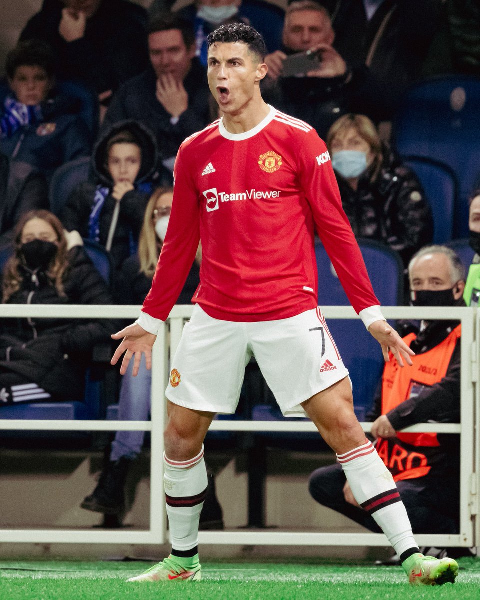 asiimwegodman1's tweet photo. When you score 4 #UCLgoals and your still counting #GGMU https://t.co/yEKPgvmtqO