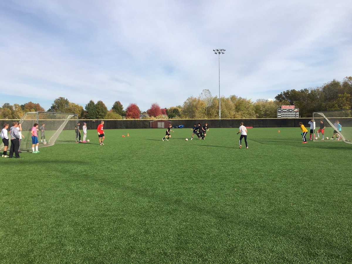 RodKRCG13's tweet photo. The defending state champion Southern Boone Eagles soccer team is flying high again! Finished the regular season winning 9 of 10. @SoBoCoAthletics soccer opens district play tomorrow with a big goal in mind. @KRCG13 sports at 6 &amp; 10. https://t.co/ESzCorB3xH