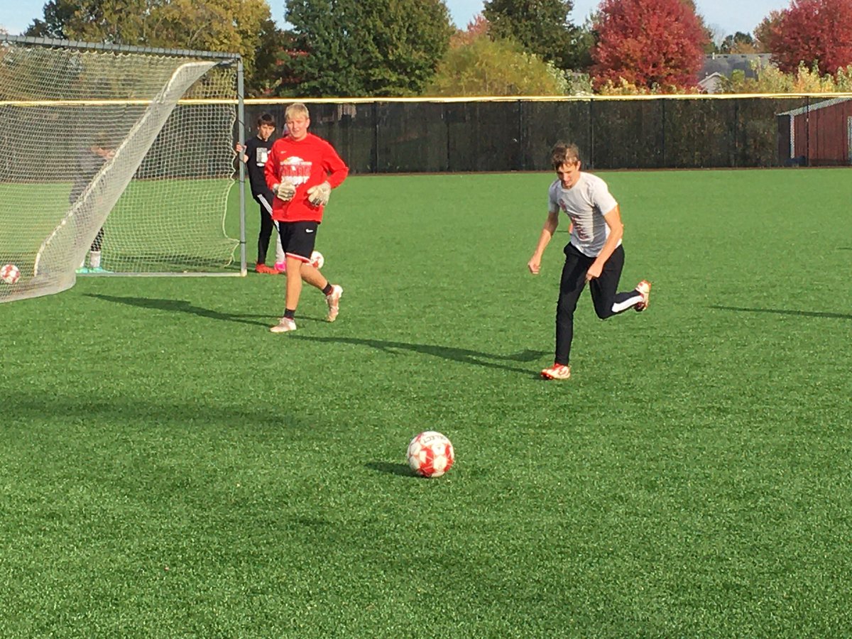 RodKRCG13's tweet photo. The defending state champion Southern Boone Eagles soccer team is flying high again! Finished the regular season winning 9 of 10. @SoBoCoAthletics soccer opens district play tomorrow with a big goal in mind. @KRCG13 sports at 6 &amp; 10. https://t.co/ESzCorB3xH