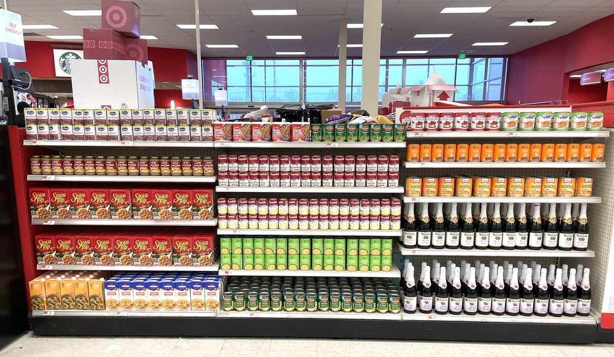 Head over to 2607 for all your thanksgiving needs🍽🦃 <a href="/NicholasLugo5/">Nicholas Lugo</a> <a href="/DavePFromTarget/">Dave Pacheco</a> <a href="/JasBlakeney/">Jasmine Blakeney</a> <a href="/eglotch/">Liz Glotch</a>