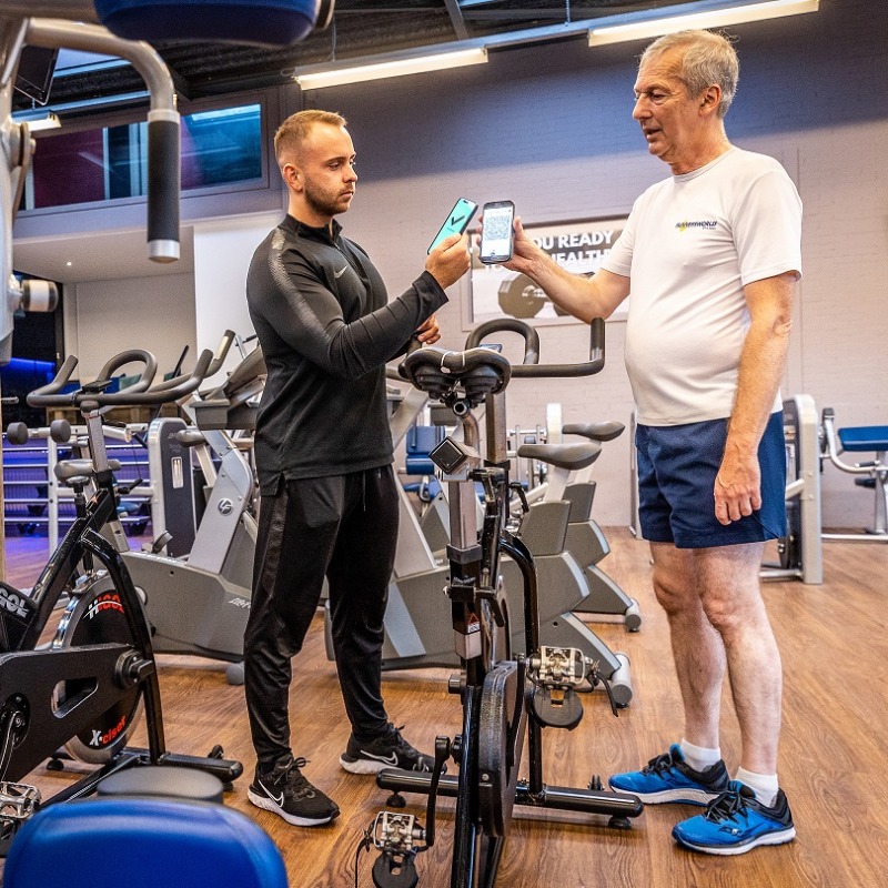 nocnsf's tweet photo. "Actief sporten geeft geen of een zeer beperkt risico op verspreiding van het virus. Je moet sporten in deze tijd juist aanmoedigen en niet beperken. Sport is immers juist onderdeel van de oplossing voor deze gezondheidscrisis."

#wewinnenveelmetsport