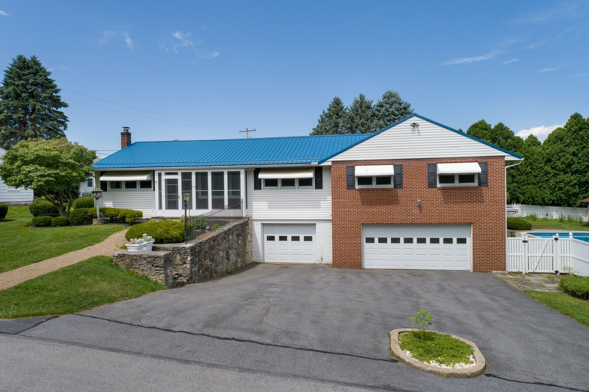 Daniel Chote tweet media