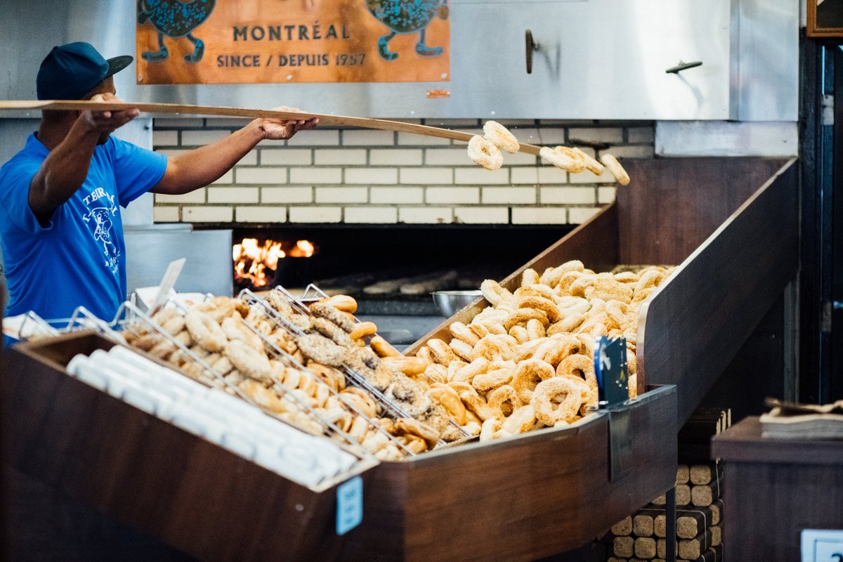 💥 MONTREAL BAGEL PREORDER IS OPEN 💥
We've also included to drool-worthy herb + garlic cream cheese in this months pre-order. You have until Sunday, November 21st at 12pm to order. Delivery will happen November 24th. wildbrewing.ca/montreal-bagels
Image: <a href="/StViateurBagel/">StViateurBagel</a>