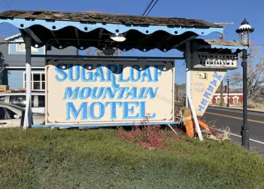 BackroadHaunts's tweet photo. I CAN NOT wait for y'all to see our next video!

The HAUNTED DOLL ROOM at this Motel was crazy INSANE with EVP activity! I've never experienced so much activity in one small area!

But you won't have to wait too long bc the conclusion to our last video is coming soon y'all!🤟🙏😁 https://t.co/B1rwji76yP