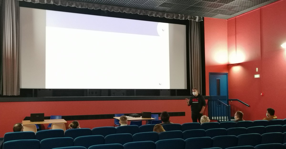 Ce matin à eu lieu au cinéma de #Aniche une réunion d'information sur les recrutements #renault #TOYOTA #stellantis.
Process de recrutement, formations, emploi à la clé !
Une belle opportunité dans le bassin. 
 #recrutement #emploi #poleemploi #somain
<a href="/GobledP/">Gobled Karine</a> <a href="/LaurieStrus/">Strus Laurie</a>