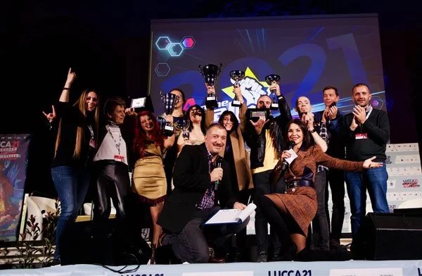 RedPhoenixAC's tweet photo. Ecco tutti i premiati dell’Anime Vocal Contest 2021!
#LuccaCG21 #arivederlestelle #animevocalcontest #avc 

https://t.co/OPIkxq4jpZ https://t.co/4Cz5oPi2kM