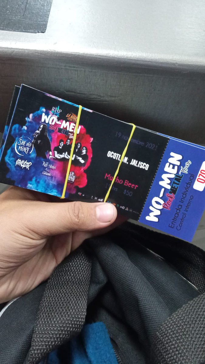 ¡VENTA DE BOLETOS! 🤘🏼 🔥 
Para #LBMF presenta: She No More + Little Swine en Ocotlán.
Cover: $50
Puntos de venta: #muchobeeroco | #vilettrehearsalroom 

Será cupo limitado 
@SheNoMore - <a href="/_LittleSwine/">LittleSwine</a> - #penalyzer - #rasbandmx - #la_silla_rota_ocotlan 
-
#Metal #Tickets #Ocotlan