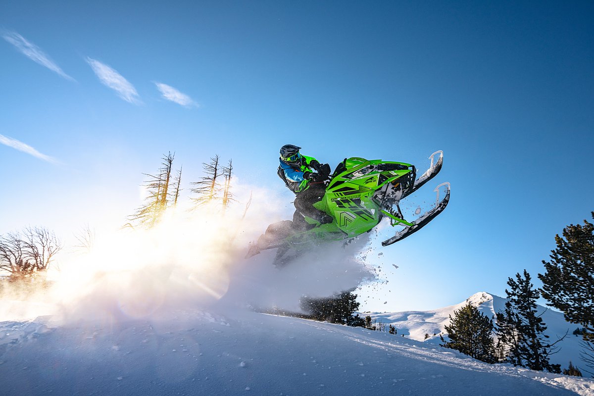 arcticcat_snow's tweet image. We're going full throttle into the winter!

#ArcticCat