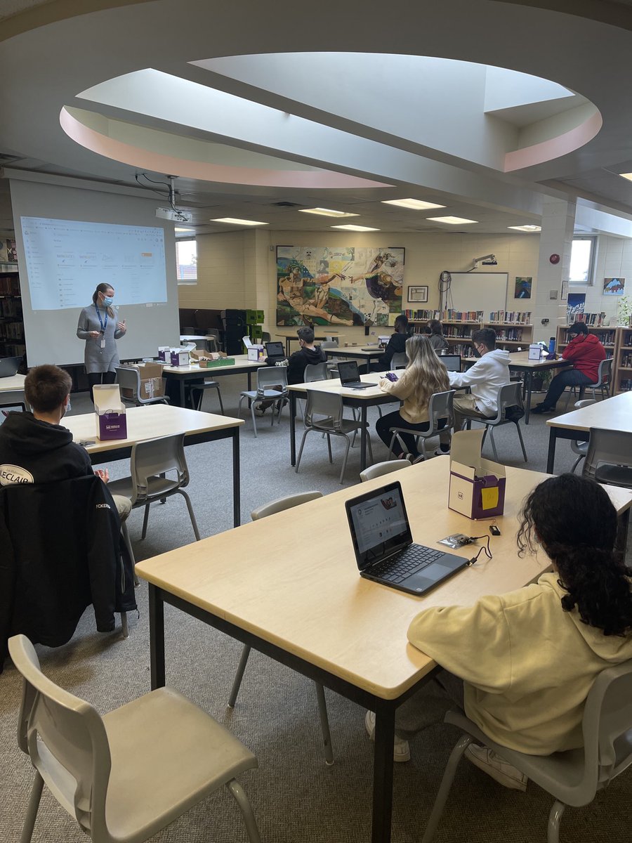 SPXMATHDEPT's tweet photo. Great day with ⁦@MariluDeal⁩!  Fun coding happening in the learning commons. ⁦@StPiusXOCSB⁩ https://t.co/SaMe6R087l