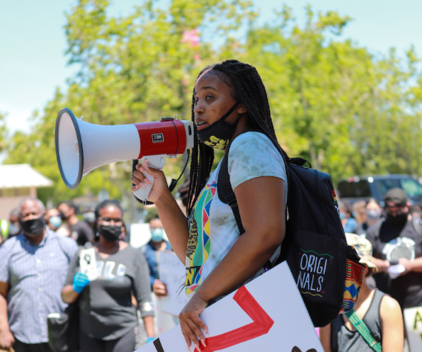 CABMOCFunders's tweet photo. Taylor Sims with @myBlackCounts &amp; the #CABlackRedistrictingHub shares her views about what's at stake with California's redistricting for Black youth &amp; the housing justice movement. https://t.co/UhF8qUOvAz #AffordableHousing https://t.co/dliKNUfRuS