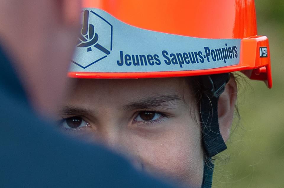 SDIS_89's tweet photo. 🟧 Stage #JSP au #CIS de #Tonnerre en présence de 2 formateurs.
🧢 #Objectifs : appréhender les différentes techniques de #Sauvetage & mettre en œuvre le #LSPCC avec le matériel adapté.
👏 Merci aux #Jeunes pour leur #Implication et leur #Engagement sans faille ! https://t.co/miJ5Odc9B2