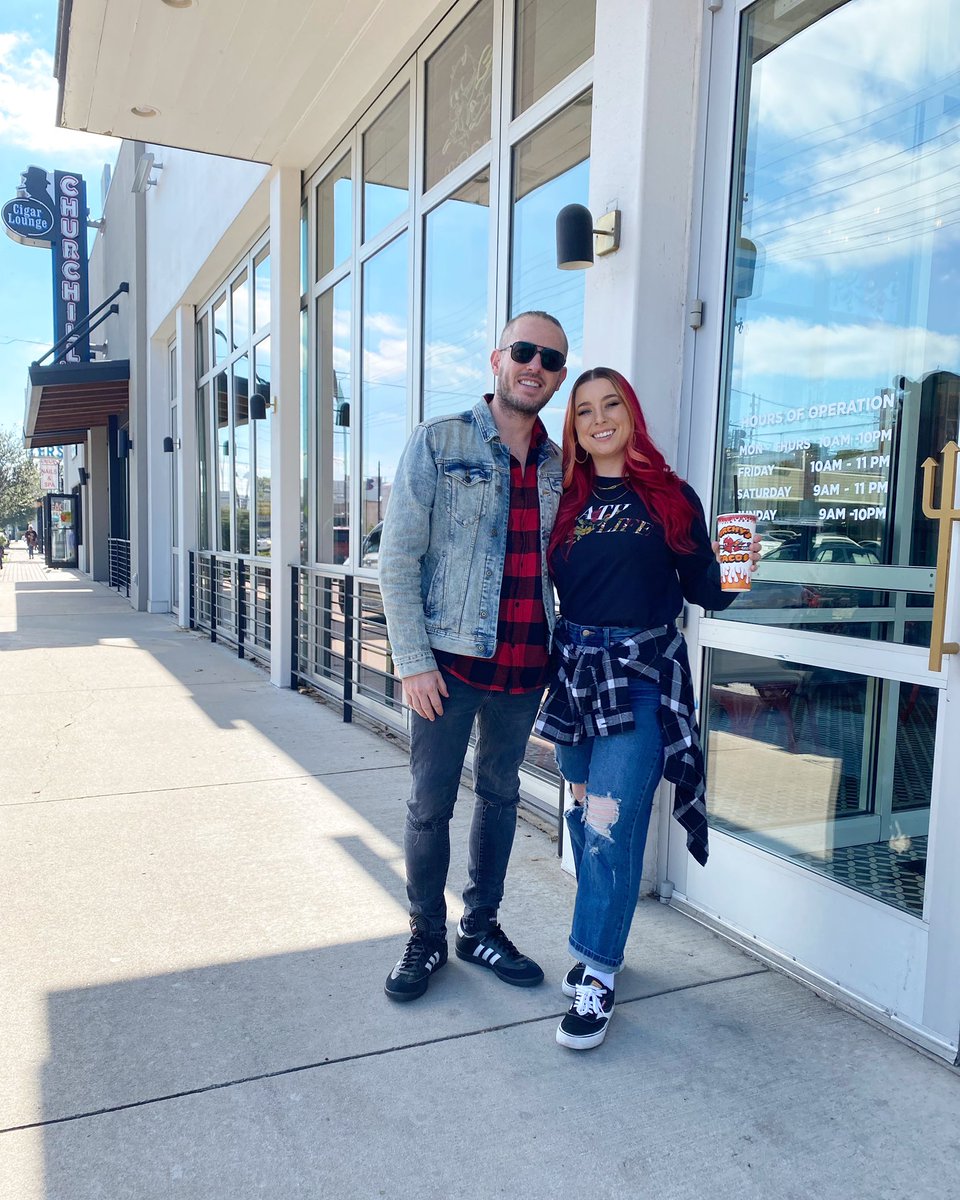 nataliecleve's tweet photo. The couple that flannels together… https://t.co/vQsiVDRIrU