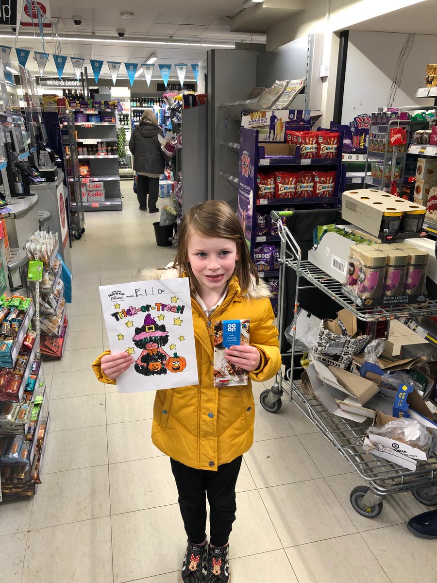 Coopjamie1's tweet photo. Amazing competition with the kids from Braemar primary and it was such a tough decision so everyone should be proud how amazing the store window looked thanks to you all! Congratulations to the winners, enjoy your prizes. #coop #itswhatwedo #braemar @CindyMo34072747 @CoopRadio https://t.co/NKuwMiTZo1