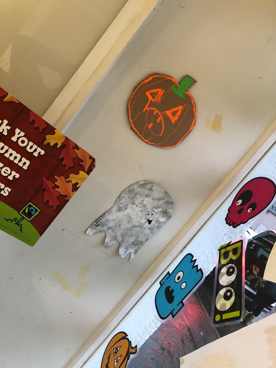 Coopjamie1's tweet photo. Amazing competition with the kids from Braemar primary and it was such a tough decision so everyone should be proud how amazing the store window looked thanks to you all! Congratulations to the winners, enjoy your prizes. #coop #itswhatwedo #braemar @CindyMo34072747 @CoopRadio https://t.co/NKuwMiTZo1