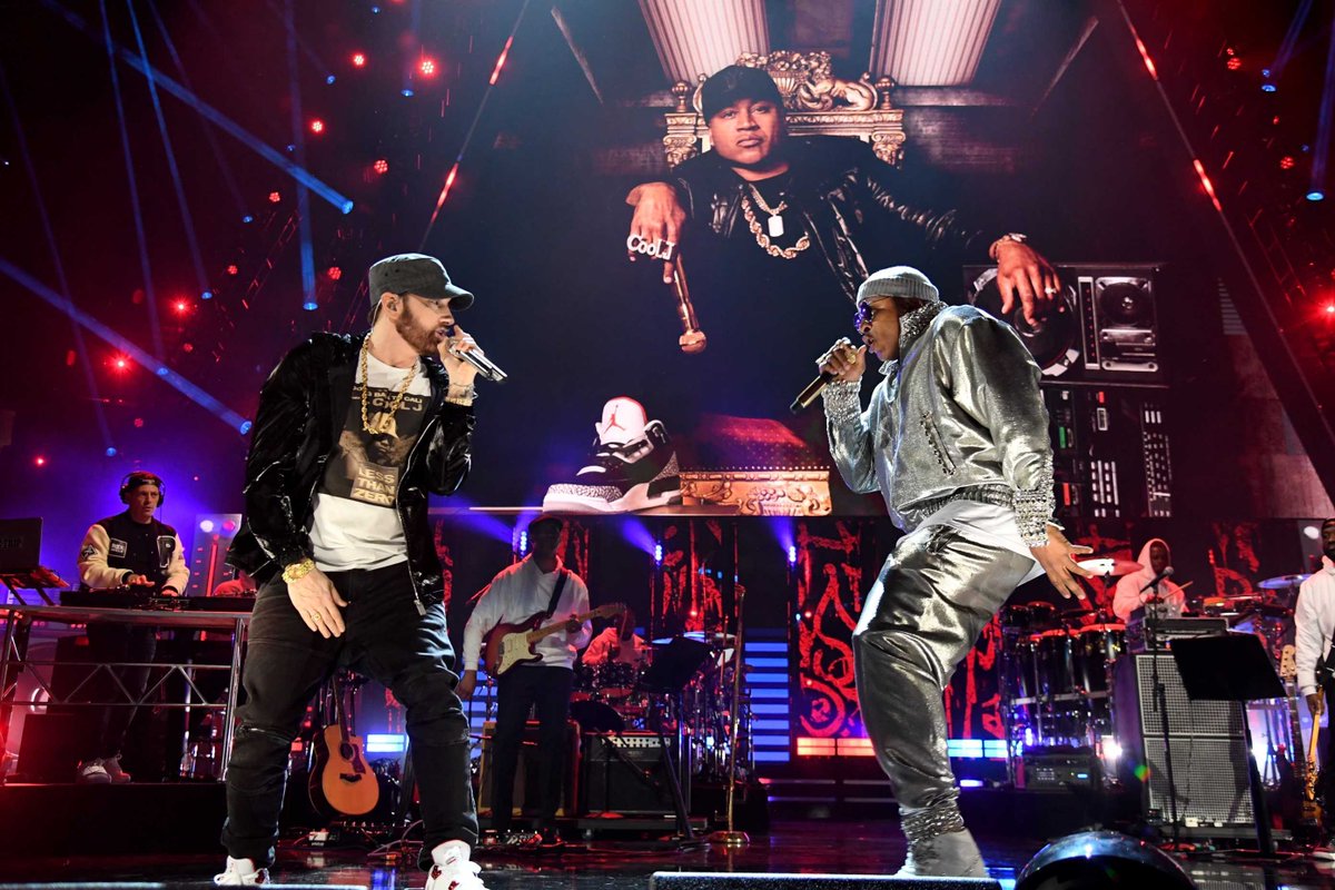 Eminem's tweet image. ‘Cause there’s a 10 to 1 chance that you might get smacked! ROCK THE BELLS with @llcoolj @rockhall airs 11/20 on HBO. It was such an honor, &amp;amp; 16 y.o. Marshall is so proud- congrats L!

📸: @KevinMazur