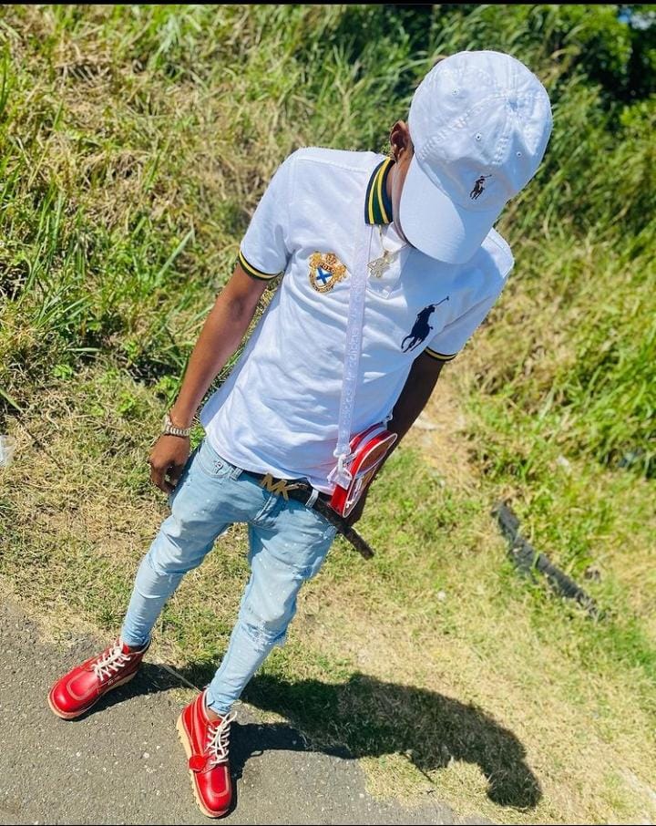 Justin87612's tweet photo. #Update gyal weh love backaz ......top gyal mi fuck str888th...bank book a chuck weight....💸💸💸💸🍾🍾 https://t.co/JxG5JBZgTv