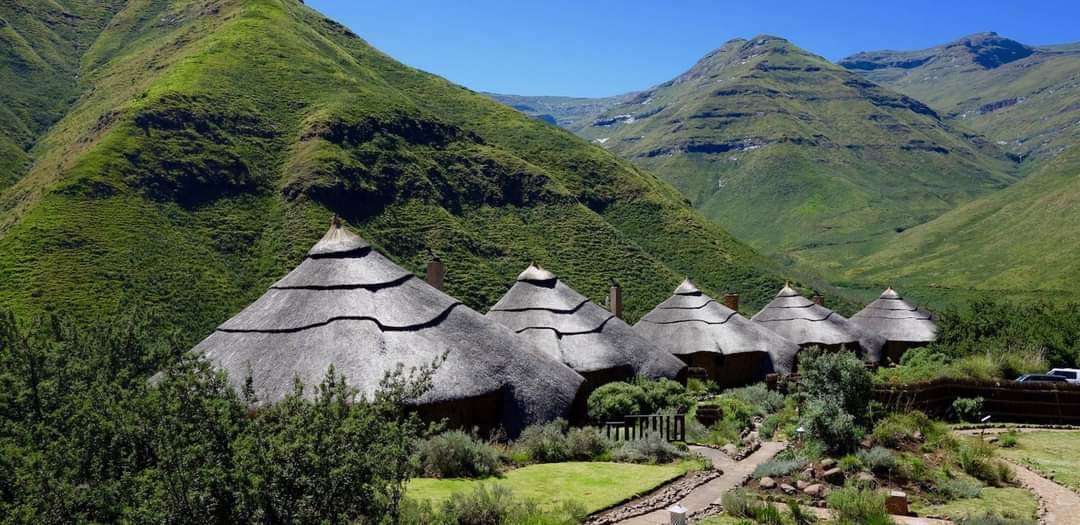 AfricaFactsZone's tweet photo. Lesotho, the Kingdom in the Sky. https://t.co/bsxXbPIgb6