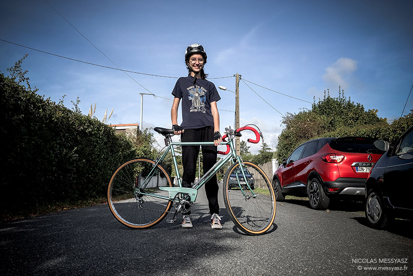 nicographie's tweet photo. «Le Motobecane de Zoé» La PHOTO du Jour du 26 octobre 2021 #LaPhotoDuJour #JournalPhoto https://t.co/ZBHGqY4PKX #vintagebike #velo #cycling #cyclinglife #motobecane #motoconfort #cyclisme #roadbike https://t.co/OSAii2YV47