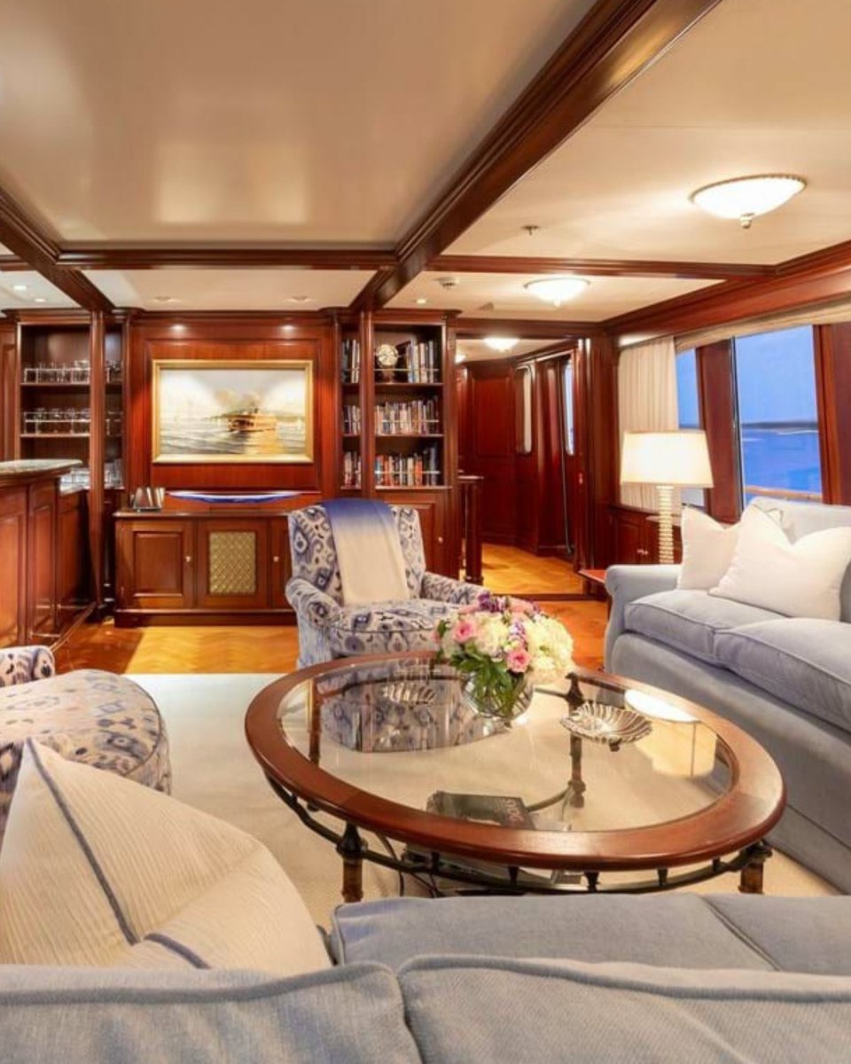 FraserYachts's tweet photo. ‼️ SOLD ‼️ We are pleased to announce the sale of 47m/155’ MARY A built by @Feadship in 2001 to a De Voogt design.

Congrats to all involved!

👉 For more info, click the link below.

https://t.co/qUsW1hC0Kh

#yachting #yacht #yachts #superyachts https://t.co/zimTEKbouw