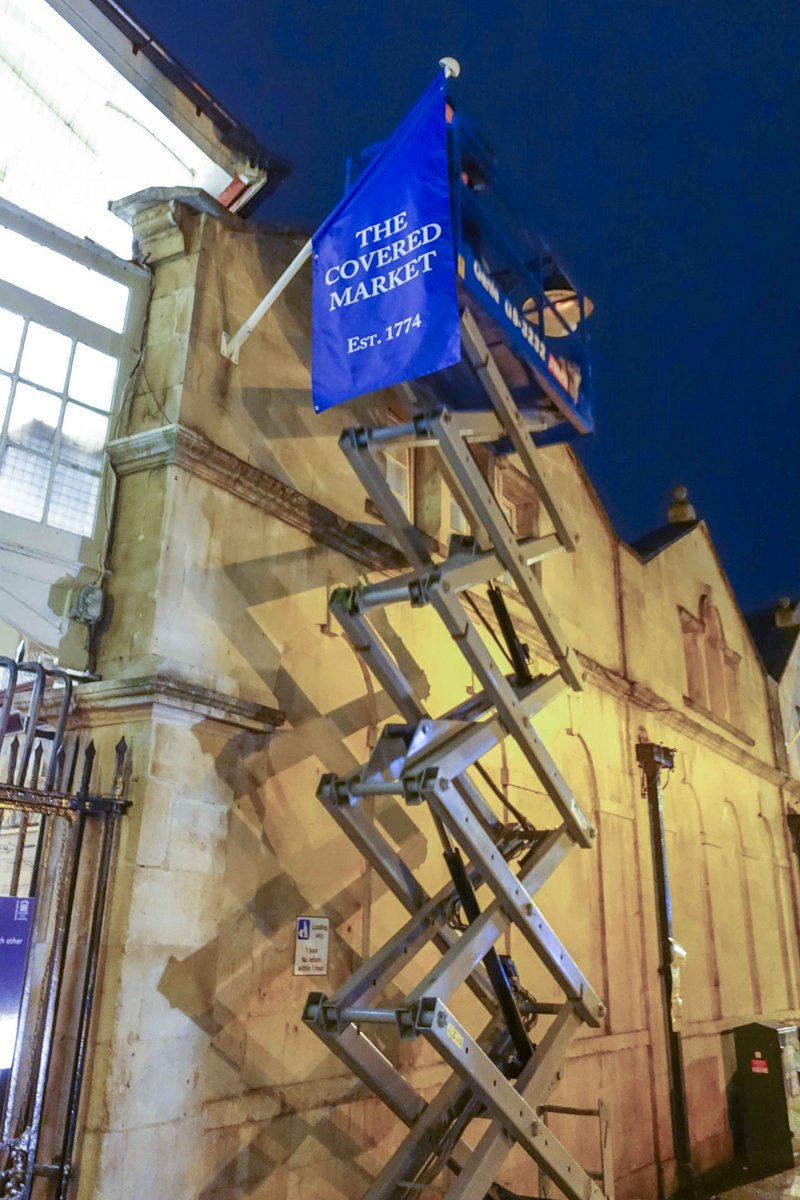 carboncolour's tweet photo. Early morning start to install the new flags for the Covered Market in Oxford #Oxford #CoveredMarket https://t.co/vl1odRolGI