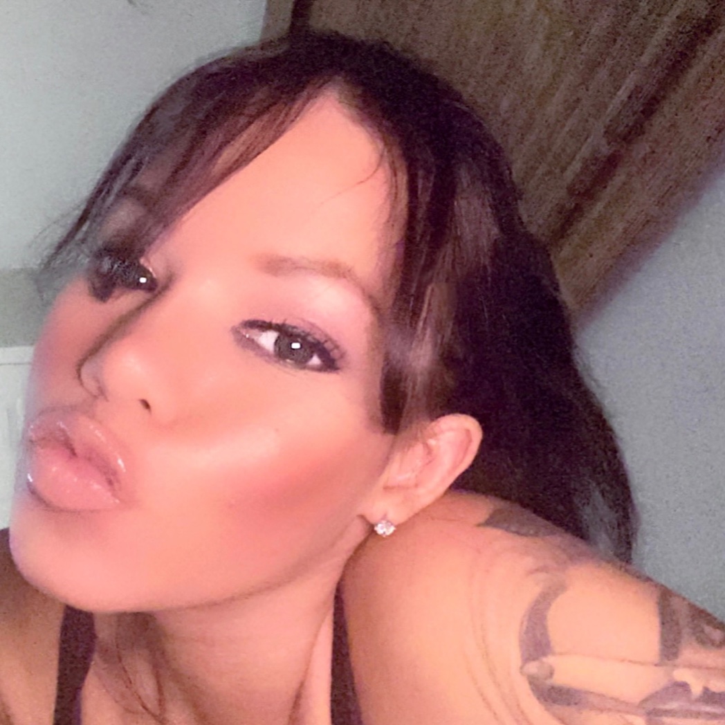 SinFuLLusssT's tweet photo. The most sexy angelic face you’ll ever see 😇😅#sexy #goddess #fit #INKED #inkedwomen #fitchick #worship #petitebody #petiteprincess  
#retweet #relike #follow https://t.co/ePMWTXTZog