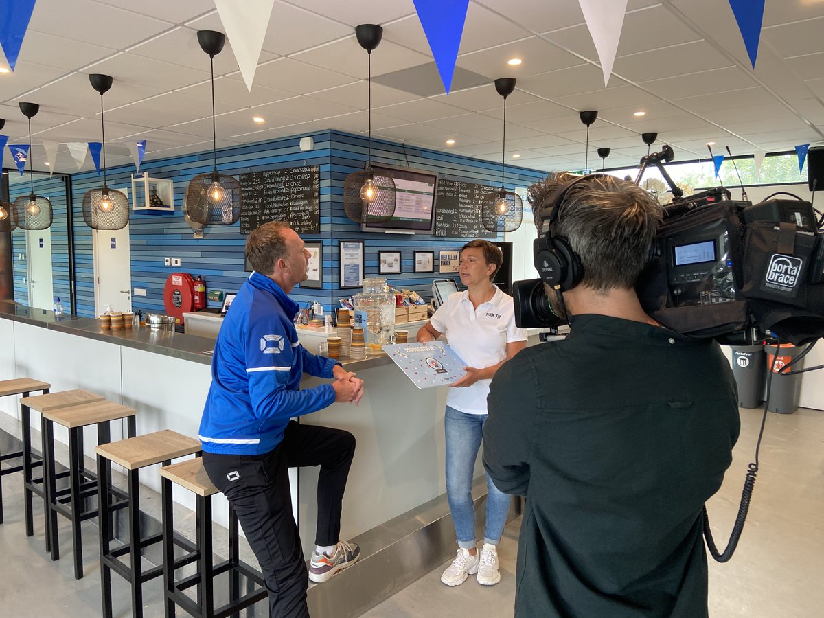 Van 11/9 t/m 17/10 zond <a href="/RTL4/">RTL</a> Clubliefde uit. Presentator <a href="/jochemvang/">Jochem van Gelder</a> sprak met JOGG-Teamfit coach Irene Walk in een vaste rubriek over hoe je aan een gezondere sportomgeving kunt werken. Alle afleveringen zijn nu terug te kijken op YouTube: bit.ly/3nT5NIL