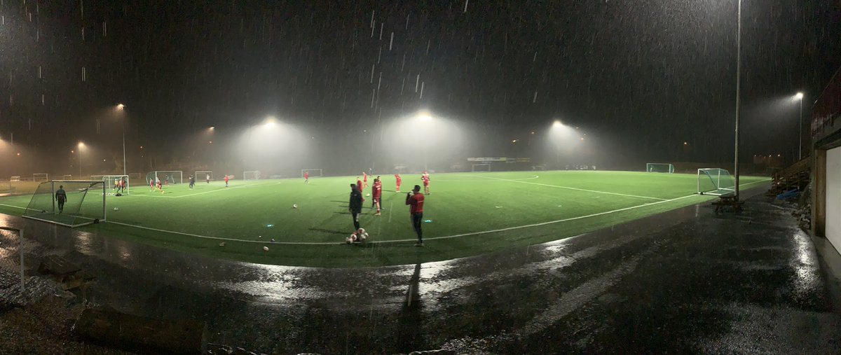 MariusHelgaa's tweet photo. På plass og klar for @Gulsetfotball 2 - Storm BK 3. 
#fotball #sjuendedivisjon #groundhopping https://t.co/RsuUbqPg8H