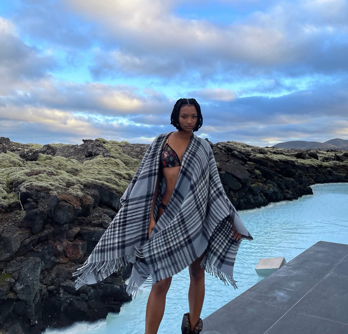 TemiOtedola's tweet photo. baby it’s cold outside https://t.co/01KSCB9wQp