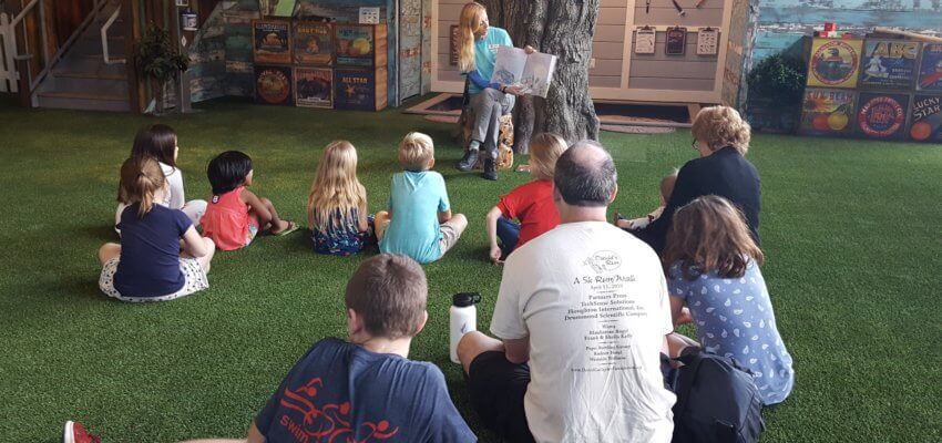 BishopScienceFL's tweet photo. Gather the kiddos and settle in for a story to spark their curiosity about science and nature! Join us at The Bishop at 3 pm every Saturday and Sunday for a special story time. #TalesUnderTheTree #BishopScienceFL #FloridaMuseums https://t.co/Zh9QhMkmga https://t.co/JX6IyzCs9H