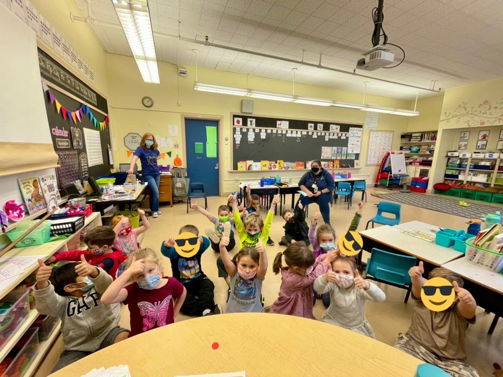 NS_SLP_MOM's tweet photo. This SLP had an 🎉AMAZING💫time with P/1 Laventure @AlderneyElem today! Rhyming ROCKS! #HappySLP #ExcitementIsContagious #learningisfun @HRCE_NS @HRCE_StudentSer @AssistTechHRCE @HRCEAutismTeam @hollylaventure @AlderneyElem https://t.co/TyNHeRP90h