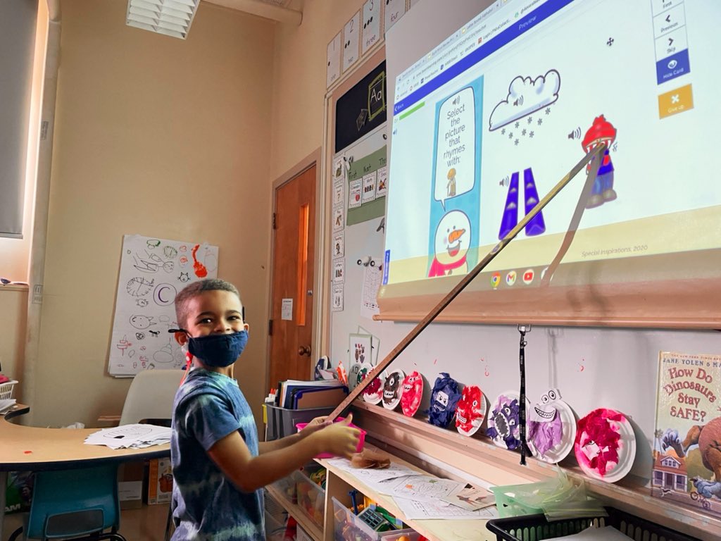 NS_SLP_MOM's tweet photo. This SLP had an 🎉AMAZING💫time with P/1 Laventure @AlderneyElem today! Rhyming ROCKS! #HappySLP #ExcitementIsContagious #learningisfun @HRCE_NS @HRCE_StudentSer @AssistTechHRCE @HRCEAutismTeam @hollylaventure @AlderneyElem https://t.co/TyNHeRP90h