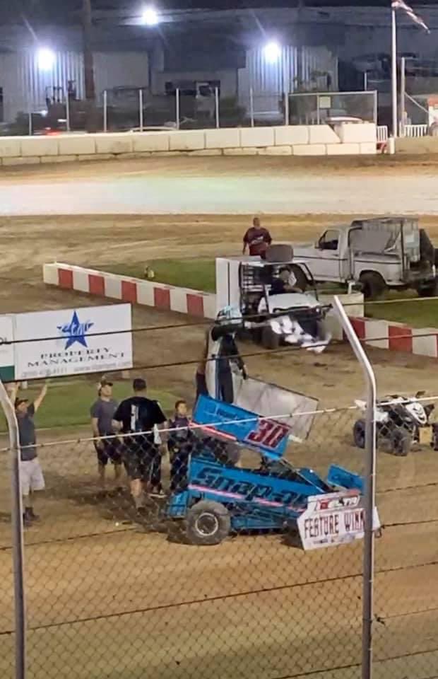 IsabelBarnes30's tweet photo. Couldn’t ask for a better track tonight! Been waiting for this all season and it finally came! 6th quick. Found out that they pulled a 6 car invert so that put me on the pole for the Main Event! Had a great start and kept her there with a gap for all 25 laps!! https://t.co/rZDSrATvuy