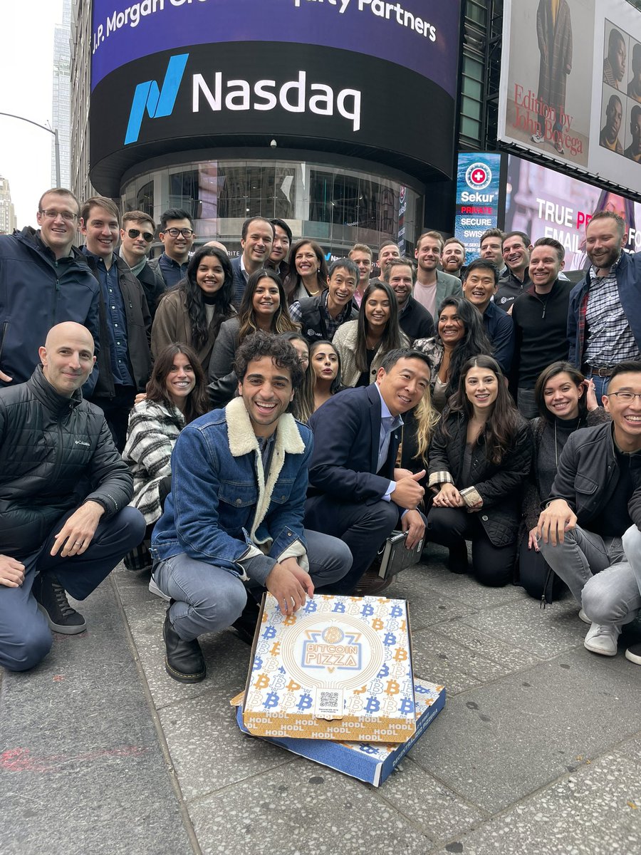 <a href="/AndrewYang/">Andrew Yang🧢⬆️🇺🇸</a> loves Bitcoin Pizza! 🍕
