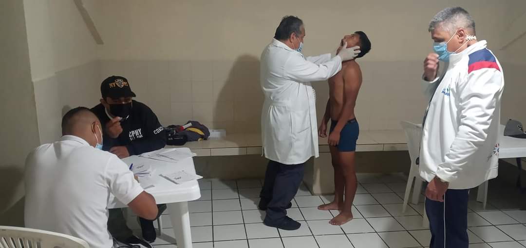 BoxeoEc's tweet photo. Se realizó chequeo Médico a Delegaciones Provinciales que hoy cumplirán con su primer combate en los #JuegosNacionales2021 https://t.co/GCxlhbDIQK
