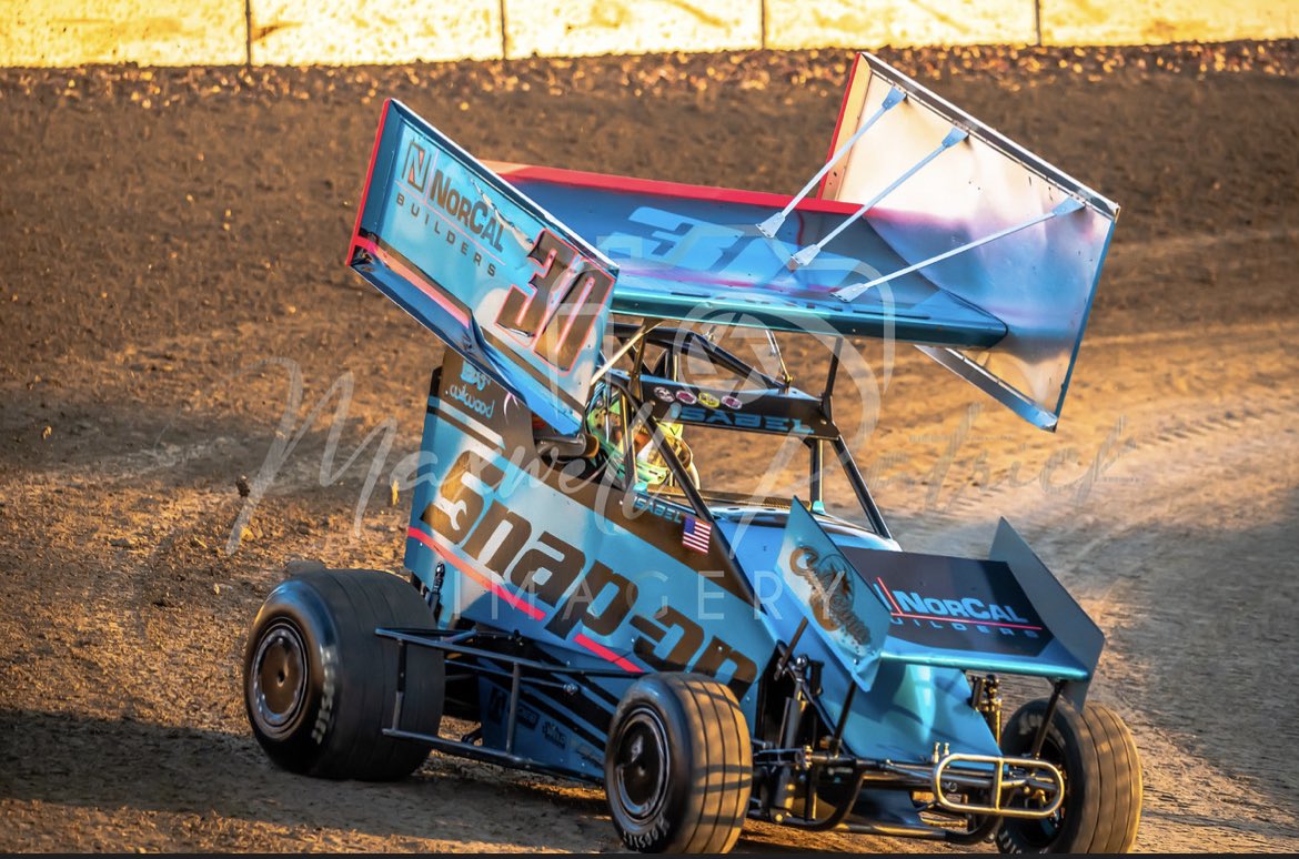 IsabelBarnes30's tweet photo. I can’t thank everyone enough for supporting me through my last 3/4 restricted year! Thank you Bob and Tiffanie Panella for making my childhood so great and giving me the opportunity to run on a great track every time! Turkey bowl was great and can’t wait to come back in super600 https://t.co/Ueo7JaMTsC