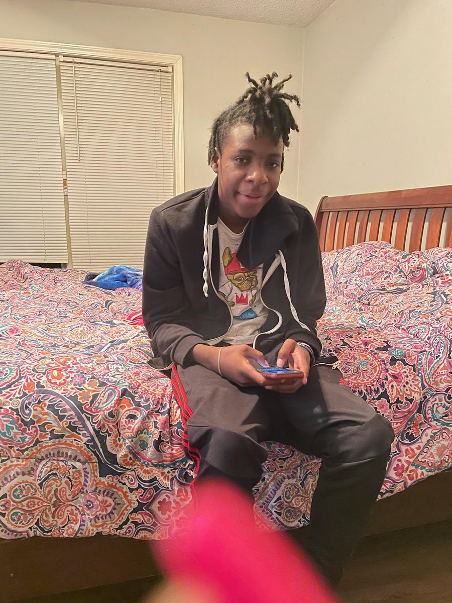 Ericperrytv's tweet photo. Lawrenceville police investigating after a 16 year old was shot while walking to the bus stop. The suspect is a 17 year old that lived in the neighborhood. Family members say the teen is brain dead and on life support. I'm told it stemmed from a fight yesterday @FOX5Atlanta https://t.co/UXCqIVH02X