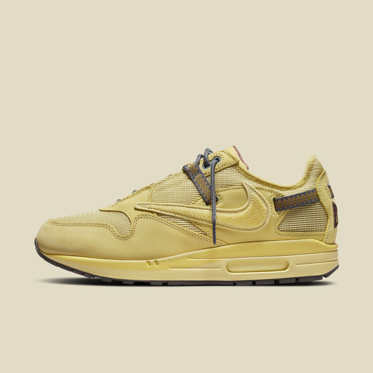 J23app's tweet photo. Official Images: Cactus Jack x Nike Air Max 1 “Wheat” https://t.co/AJwiTB3qk3