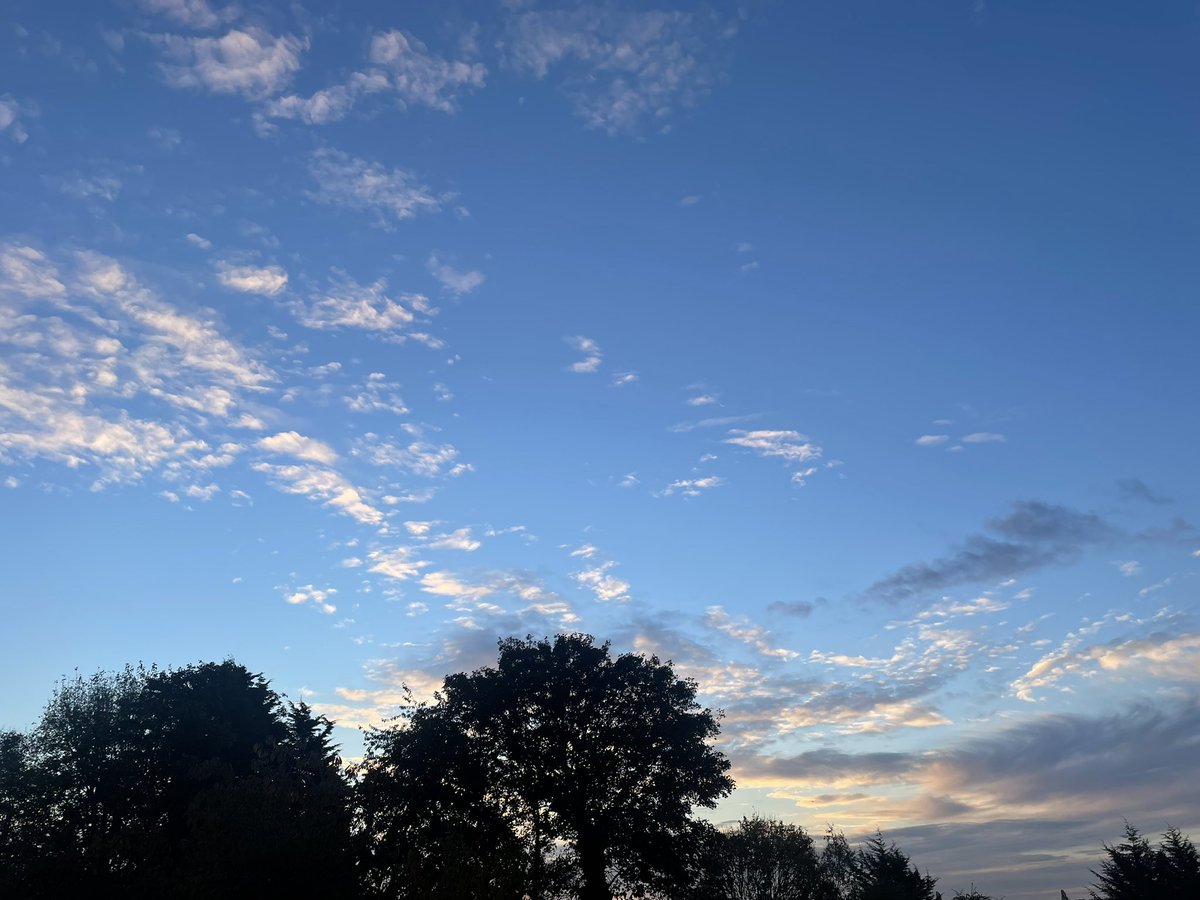 Sunrise!

Follow WaxWorm member <a href="/DEvansmusic/">Duncan Evans</a> evansmusic to hear his new single and to preorder the new upcoming album — out this Friday.

Thanks!