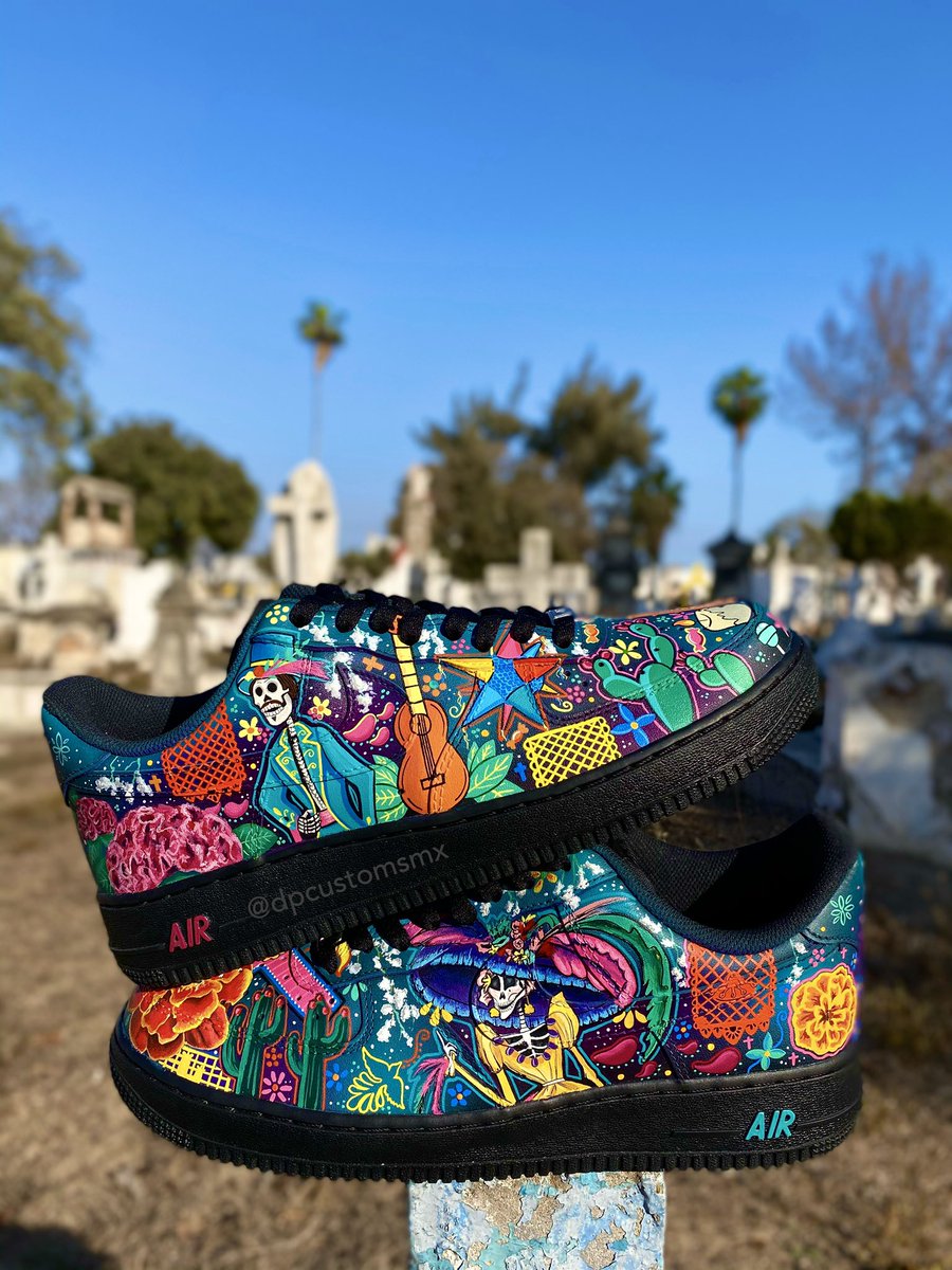 dpcustomsmx's tweet photo. Hay un último día para todas las cosas… 💀🖤

AF1 Día de muertos #DiaDeMuertos https://t.co/2UFC1aDizH