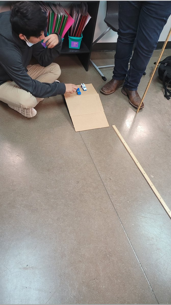 MizLock4's tweet image. Hot Wheels Lab @clague_courtney @MelanieCBush_06 @ThreeLakesTISD #8thgradescience #speed #distance #time #gatorsriseup