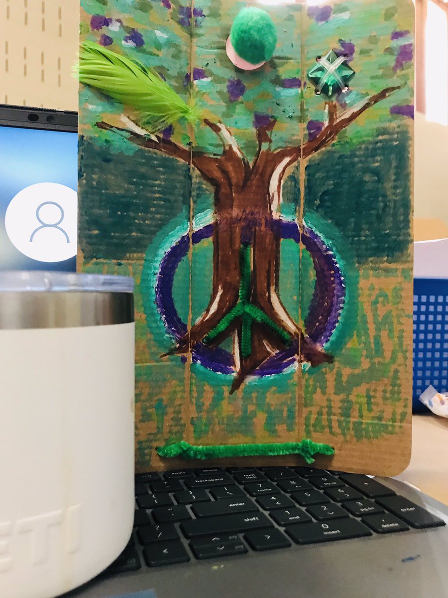 SpeechOutside's tweet photo. #maker #project inspired by @RuizSealey Thank you @tiffany_goliday for coordinating this great talk about #culturallyresponsivepedagogy and thank you @JJ_Rains for always finding a way to make it #handson @rochcommschools @RCSVirtual https://t.co/xstaAZDs87