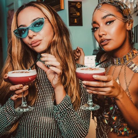 leighvjmin's tweet photo. they'd be so powerful together, so expensive https://t.co/tndCTegXeO