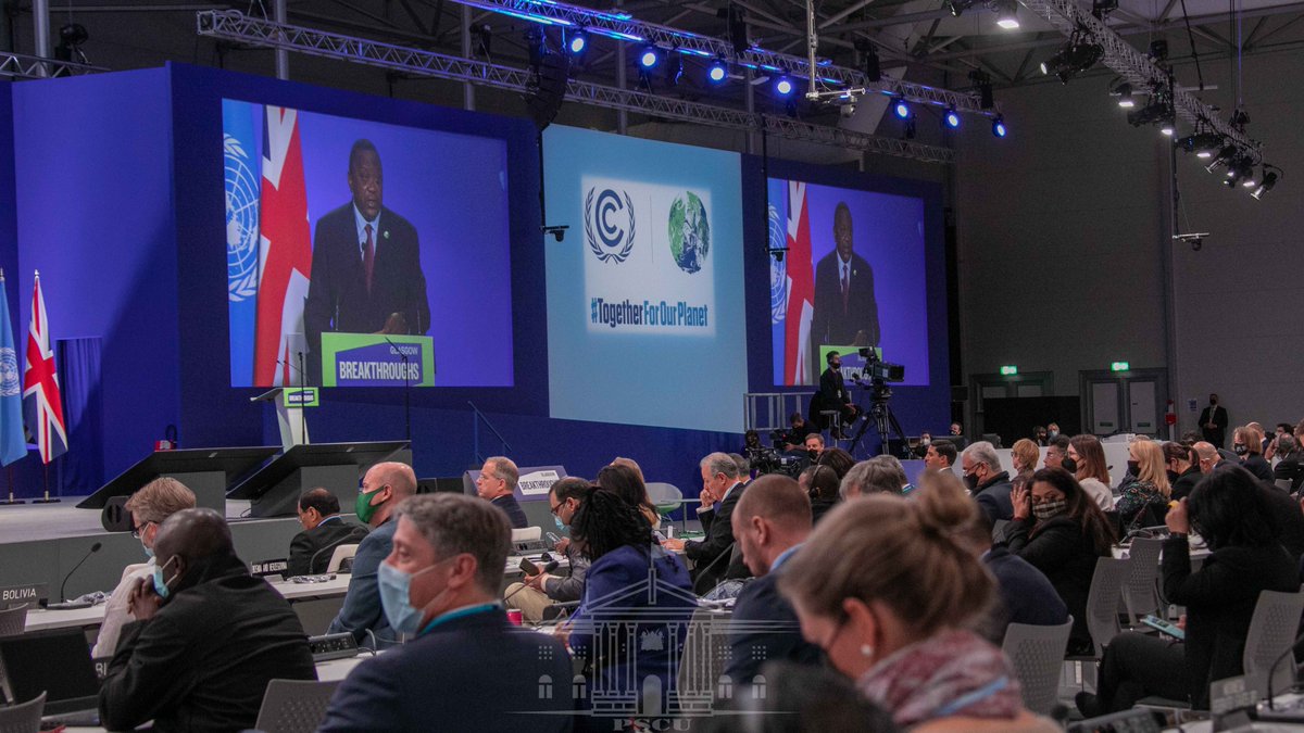 StateHouseKenya's tweet photo. 1/3 President Uhuru Kenyatta has told the international community that Kenya🇰🇪 is determined and on course to achieving full transition to clean energy by the year 2030.  #COP26  #TogetherForOurPlanet #ClimateAction https://t.co/Ikq6gPnAm1