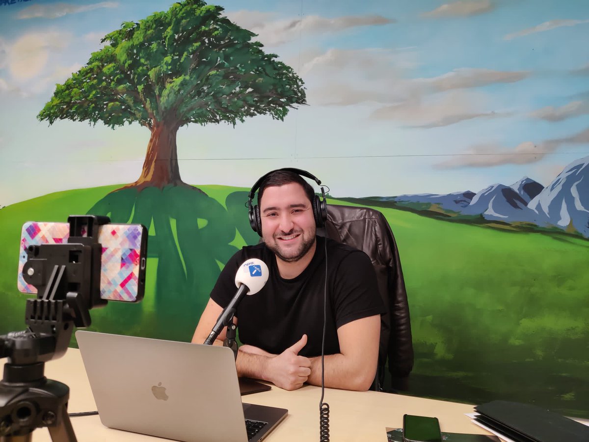 Dit is de week van de #gelijke #kansen!!

Net op <a href="/NPORadio1/">NPO Radio 1</a> het <a href="/Studiezalen/">Studiezalen</a> verhaal gedeeld over hoe we ons inzetten voor de meest kwetsbaren! Iets te kort om te vertellen over gemeente <a href="/AmsterdamNL/">Gemeente Amsterdam</a> als partner van het eerste uur en nieuwe vrienden  <a href="/Deloitte/">Deloitte</a> <a href="/AmsterdamMuseum/">Amsterdam Museum</a>