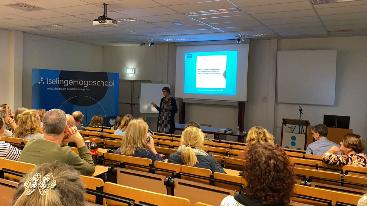 erikfaasen's tweet image. We zijn onderweg met @WilvanNus bij de @iselinge Hogeschool! #verbindendgezag